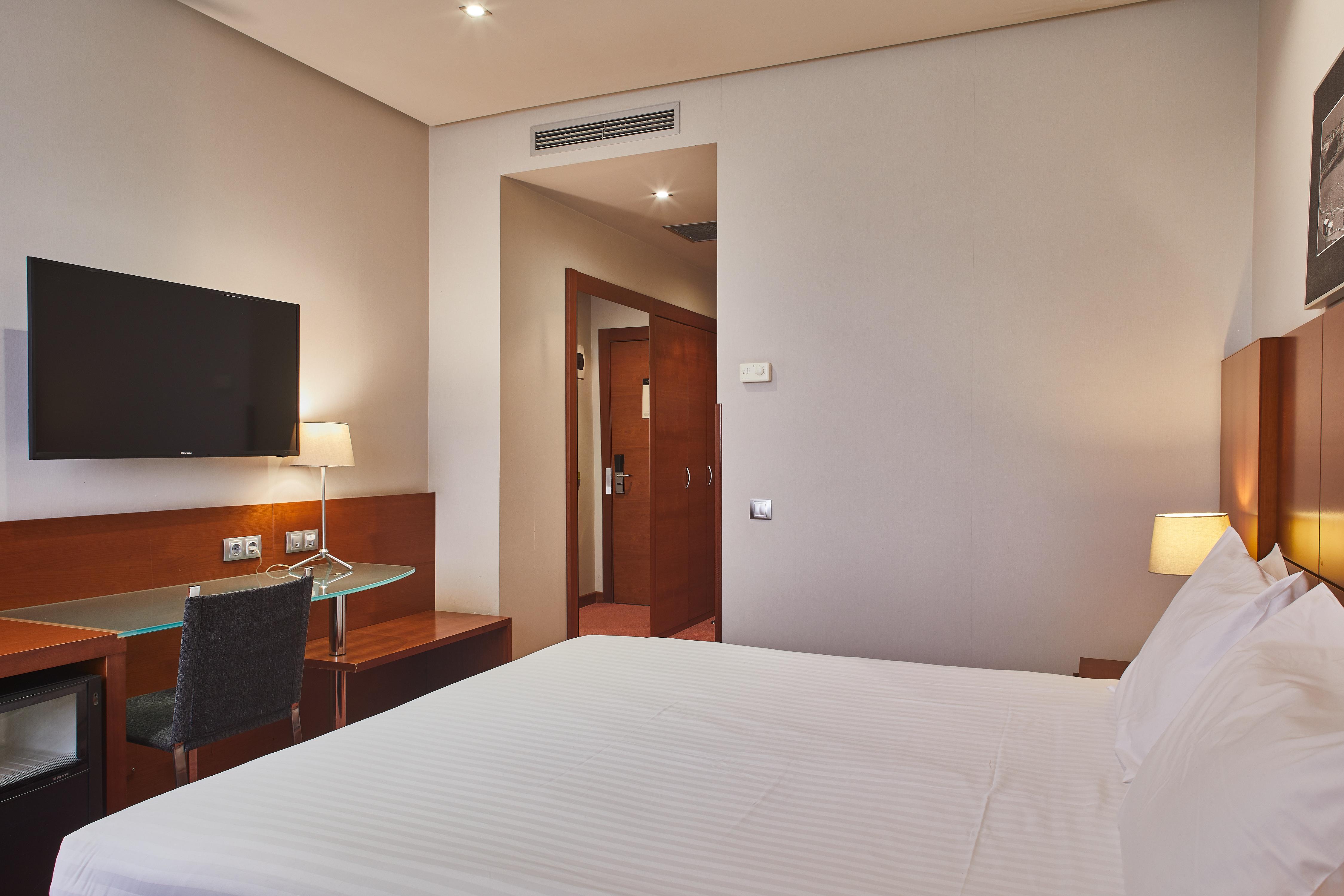 Silken Ciudad Hotel 4*